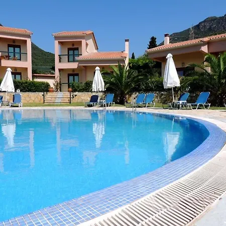 & Blue Aparthotel Marathiás