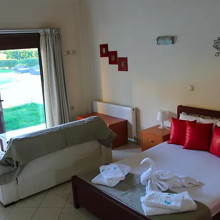 & Blue Hotel apartamentowy Marathias (Fokida)