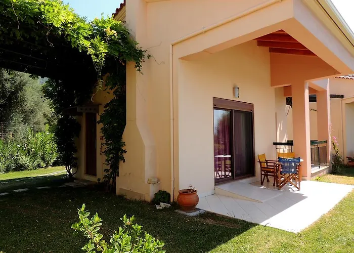 & Blue Marathias (Fokida)